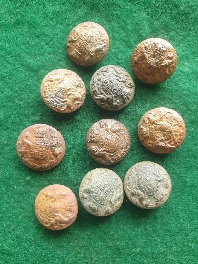 Lot of 10 small General Service buttons from ABW era