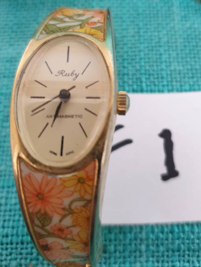 11 x vintage wristwatches #1 (not working)