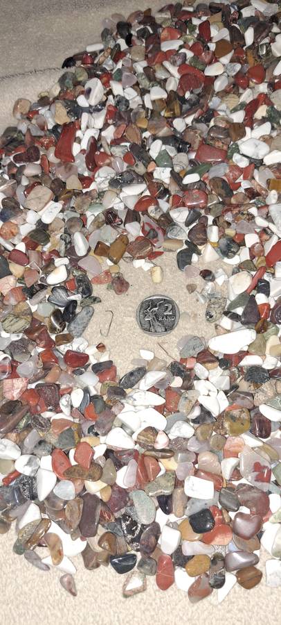 1.5kg Small polished stones
