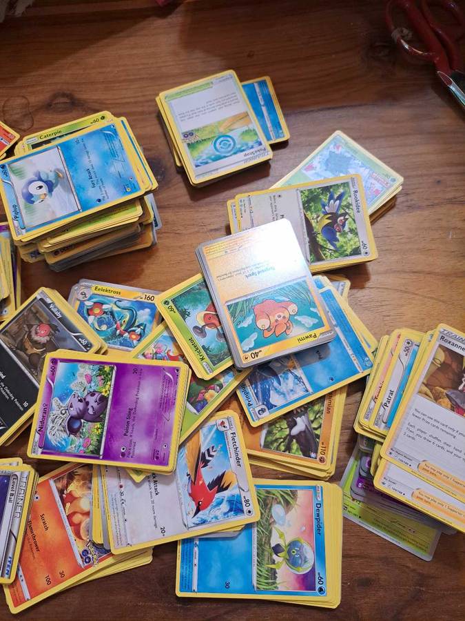 Huge Pokémon tcg collection. 1200+ cards No duplicates!