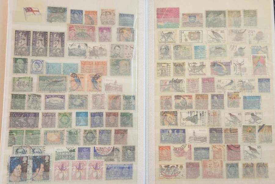 Stamp Album Hard Cover 16 Page 32 Sides  Mix World (NOT CHECKED)