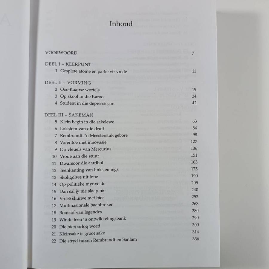 Anton Rupert: n Lewensverhaal by Ebbe Dommisse & Esterhuyse
