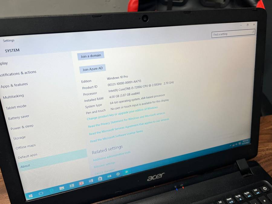 Acer Aspire ES 15 - i5 7TH Gen