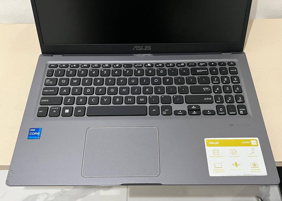 ASUS X515E i7 11TH GEN