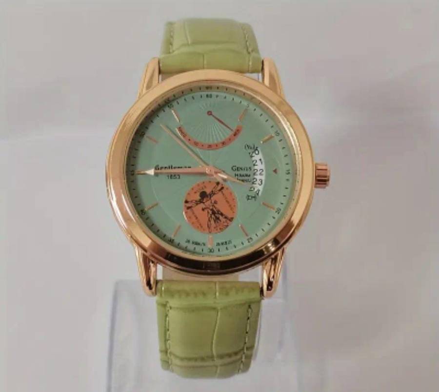 Gentlemen leather strap watch