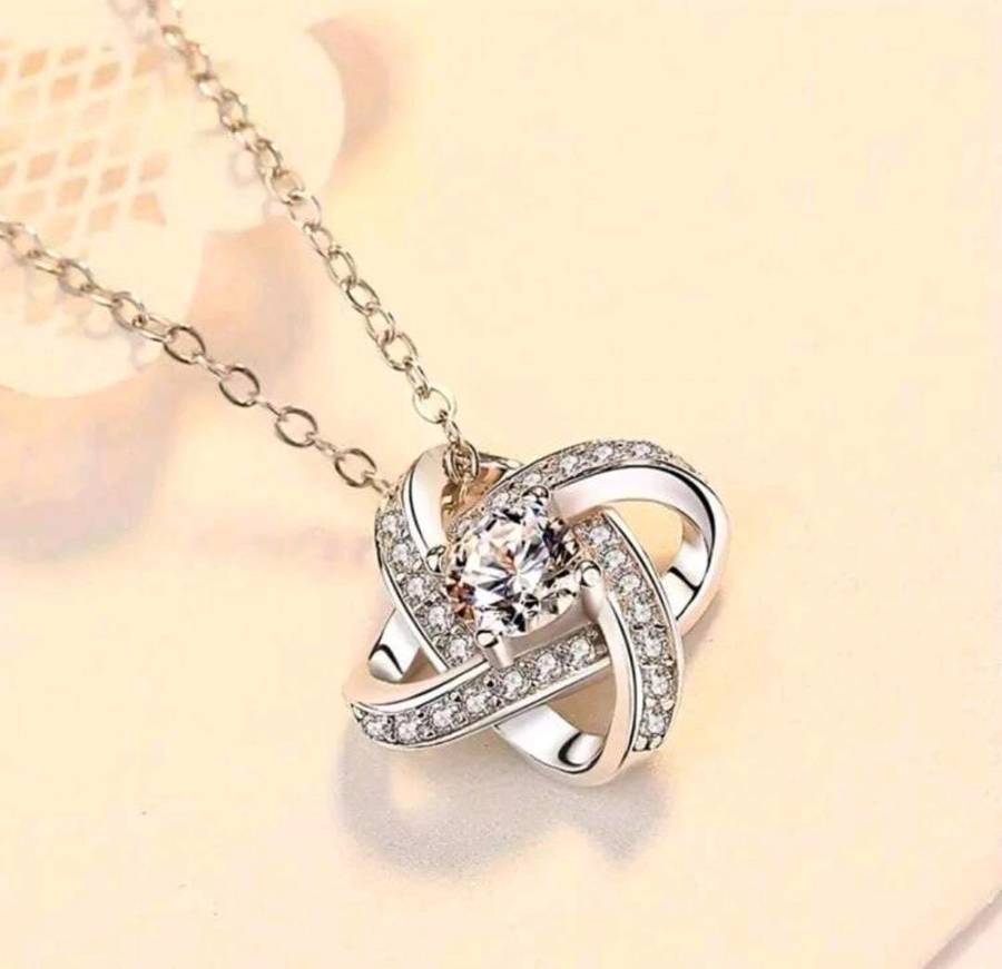Daughter necklace with gift card