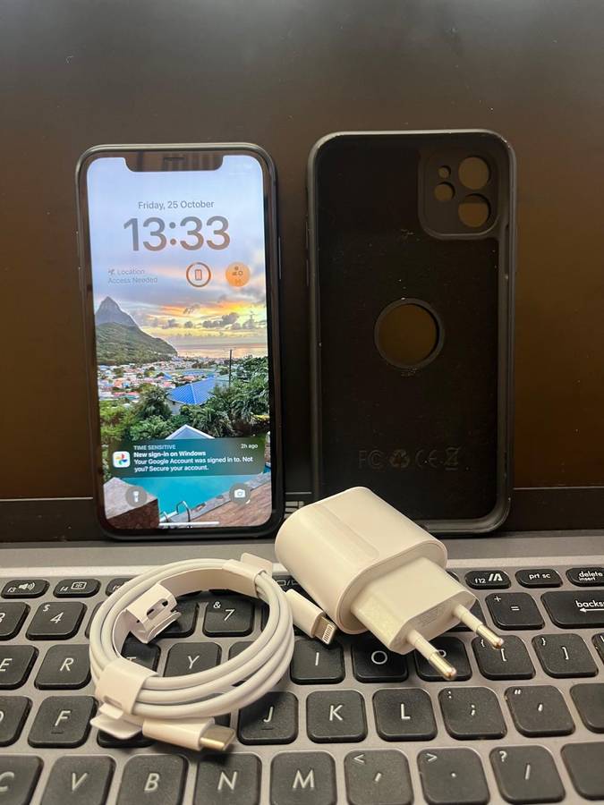 Newly refurbished iphone 11 black 64 GB