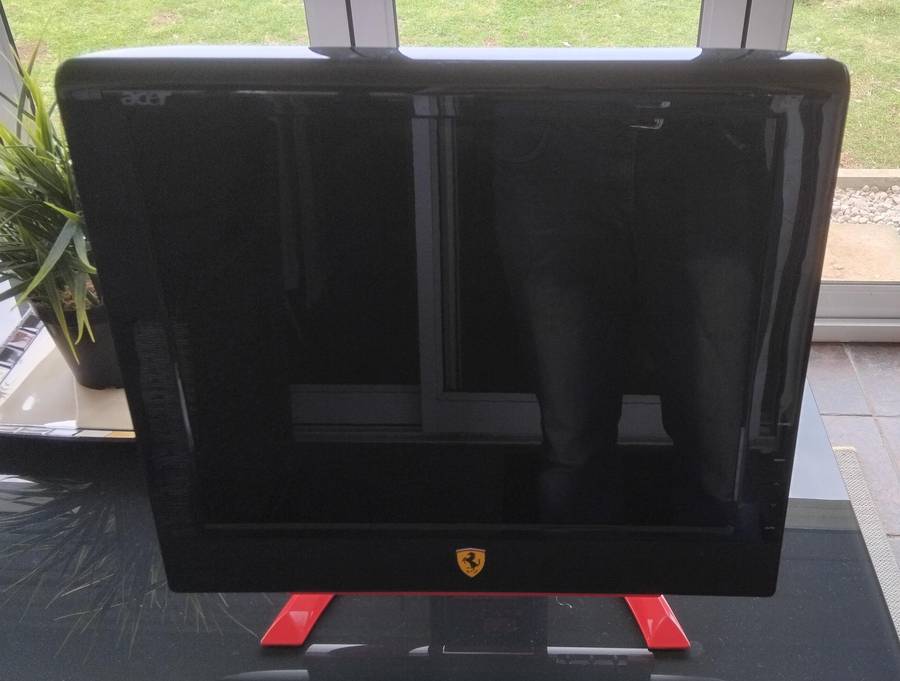 Acer F-19 19" Ferrari Retro Gaming Monitor (RARE, RGB SCART)