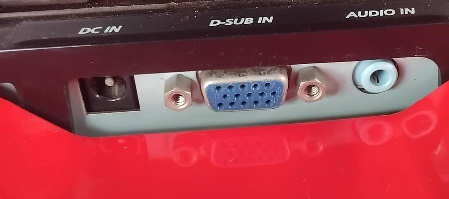 Acer F-19 19" Ferrari Retro Gaming Monitor (RARE, RGB SCART)