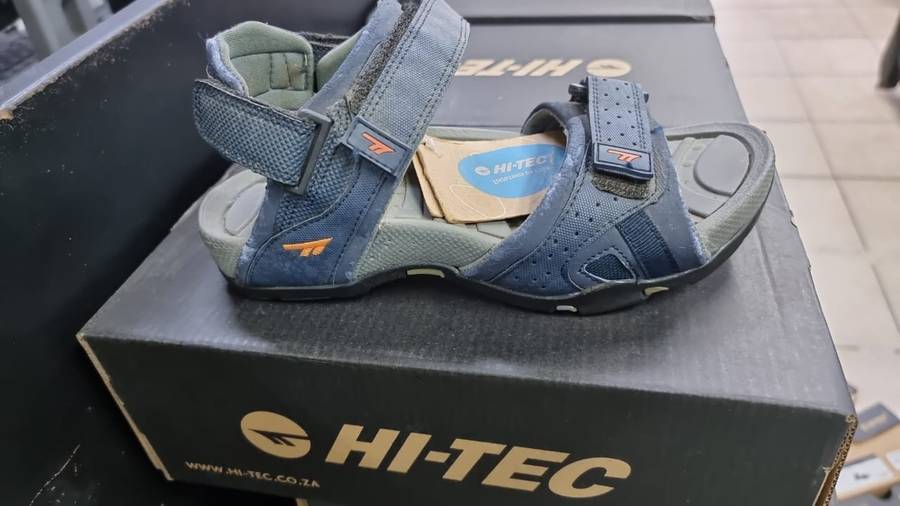 HI TEC ULA NAVY R700 *READ*