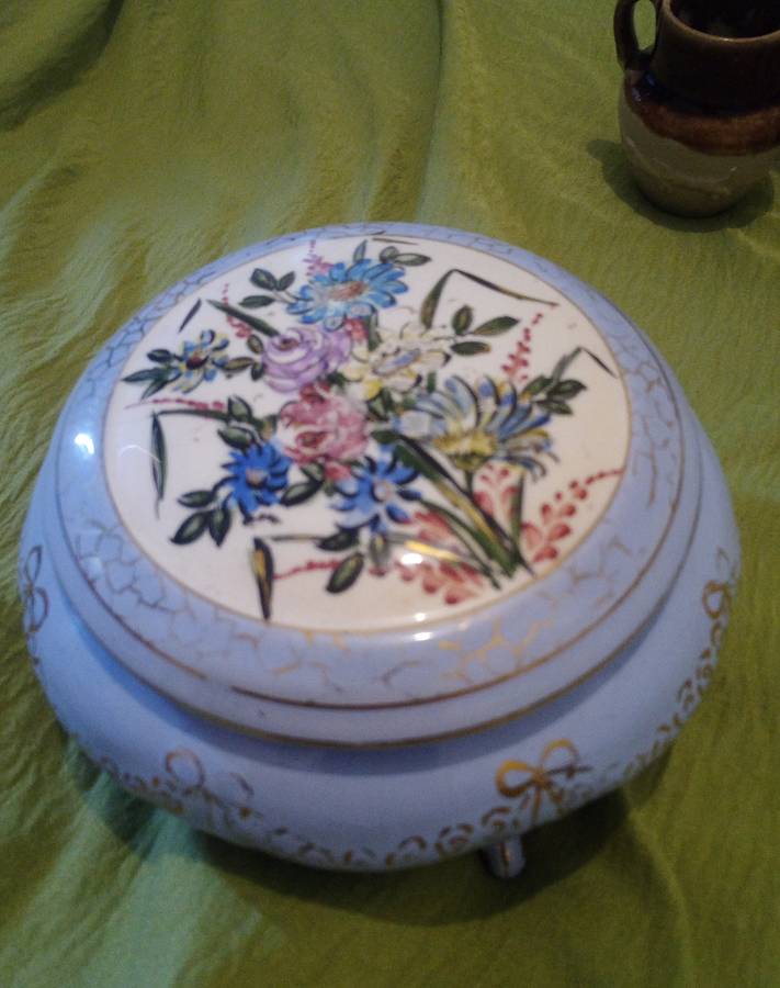 Job lot 02