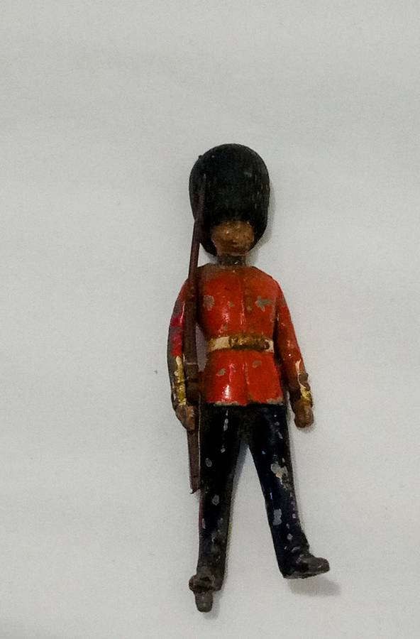 Vintage Collectable Lot of 3 Britains Deetail British Guard Toy Soldiers England. Metal soldiers,