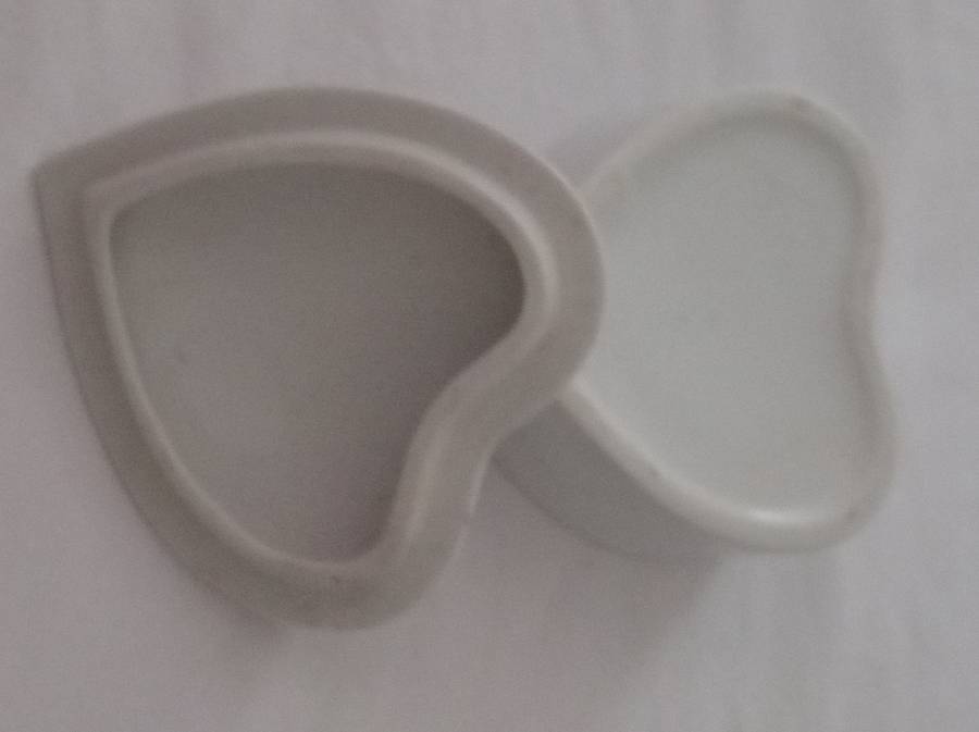 Vintage Brinns Porcelain Heart Shaped Trinket Box/ Dresser Box . Possible Originally from Japan , U