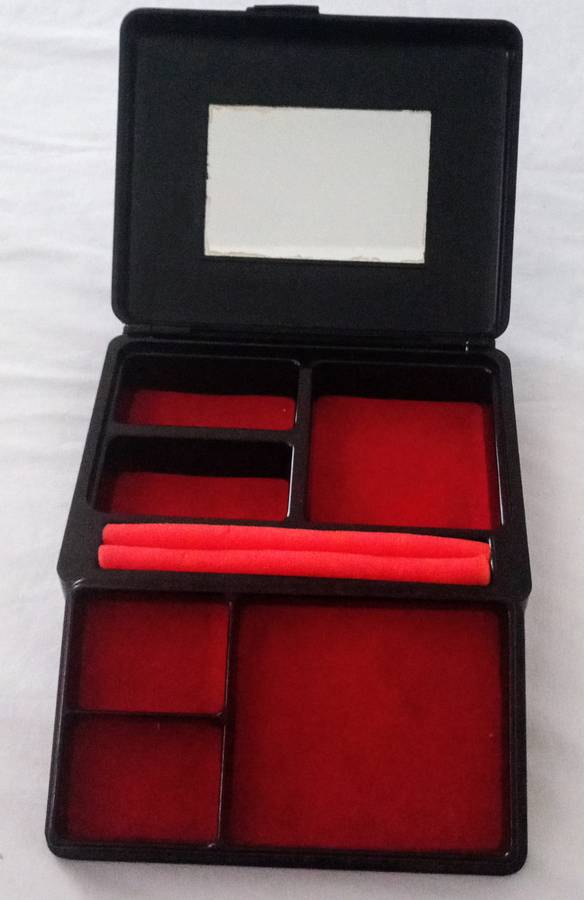 Beautiful Floral Plastic Jewelry Box