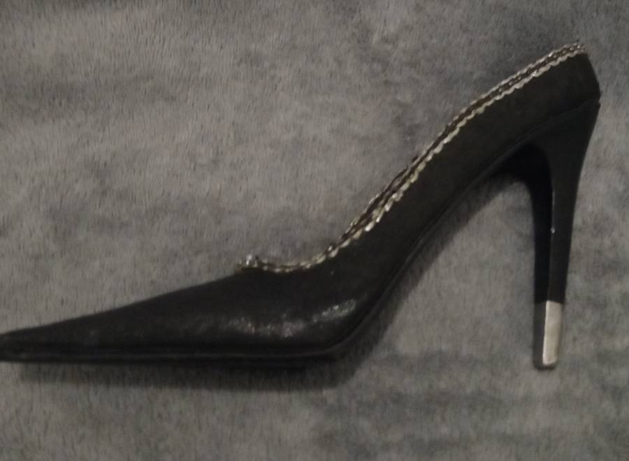 Vintage Black Shoe Ring Holder