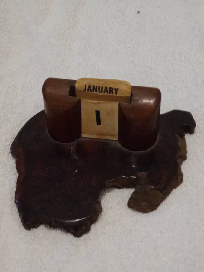 Vintage Antique Hand Made Weatherwoods Desk Calendar.