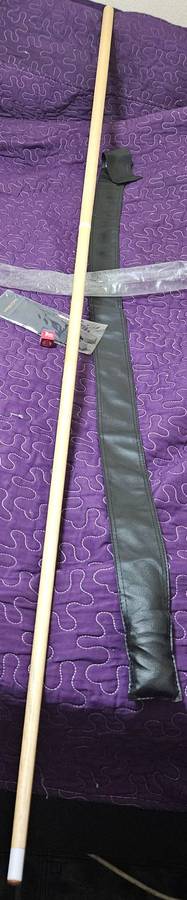 1/2-pc Long Rods 13mm Tip Snooker Billiard Cue. 214cm, Hardwood + Free Glove, Chalk & Leather Case