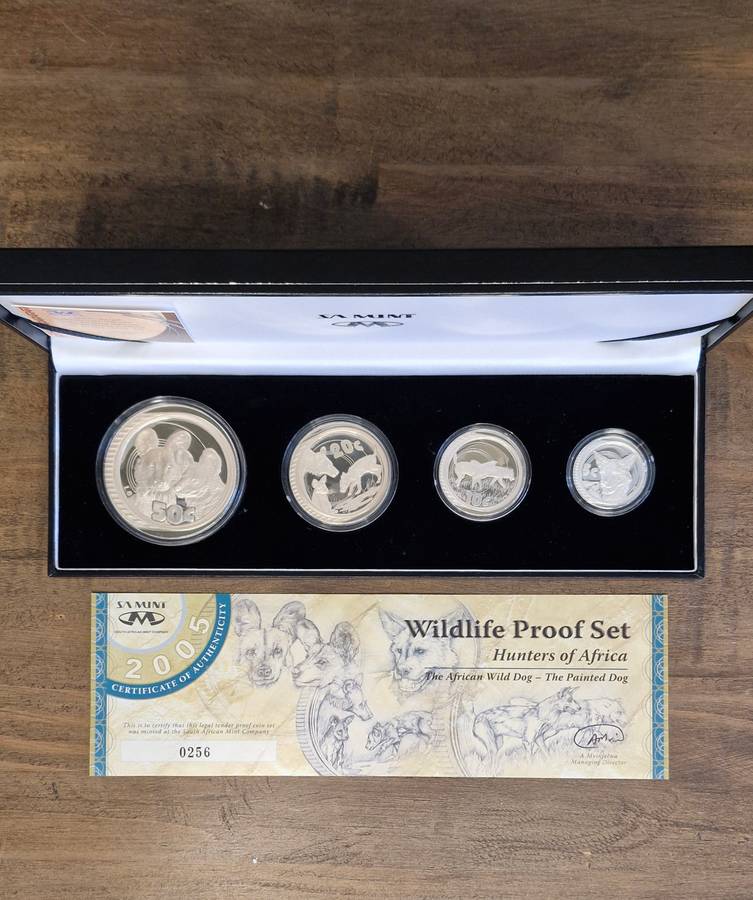 2005 Wildlife Proof Set - The African Wild Dog (Silver)