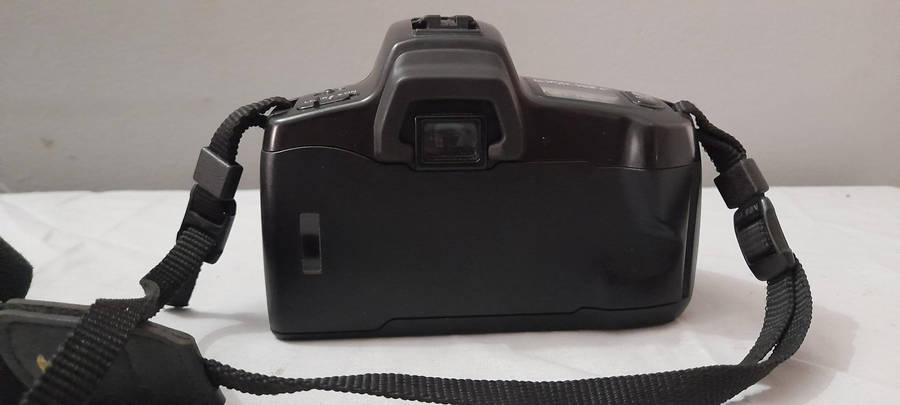 Minolta Dynax 300si 35mm SLR Film Camera