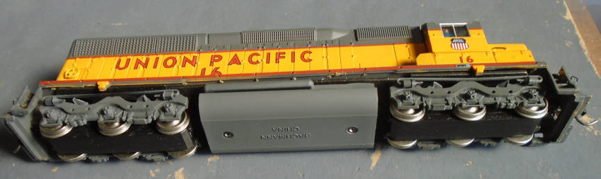BACHMANN PLUS HO SCALE - UP SD45 DIESEL LOCO, BOXED