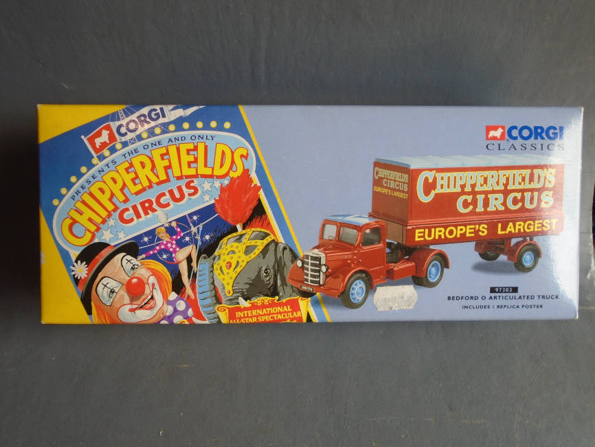 CORGI 1/50 SCALE - BEDFORD O ARTICULATED TRUCK CHIPPERFIELDS - BOXED