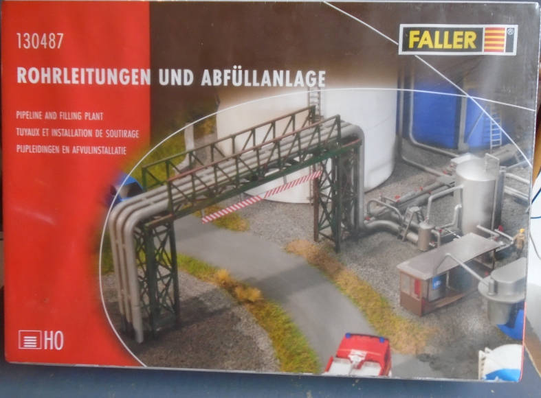 FALLER HO SCALE - PIPELINE AND FILLING PLANT KIT, BOXED