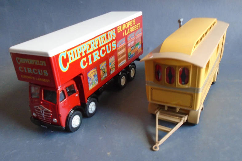CORGI 1/50 SCALE - FODEN CLOSED POLE TRUCK WITH CARAVAN - BOXED