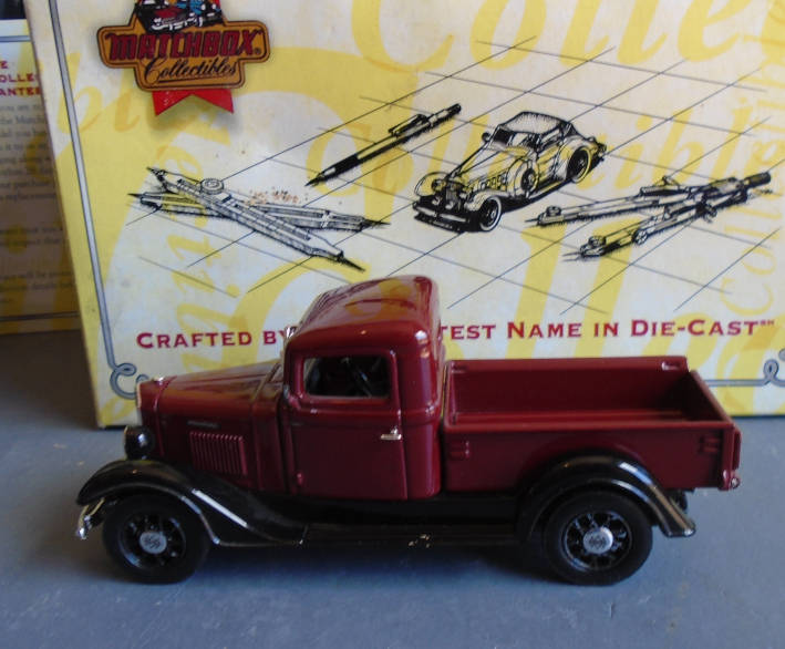 MATCHBOX 1/43 SCALE - 1934 INTERNATIONAL TRUCK - BOXED