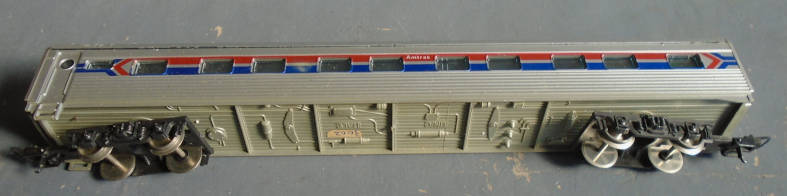 LIMA HO SCALE - AMTRAK PASSENGER COACH, BOXED