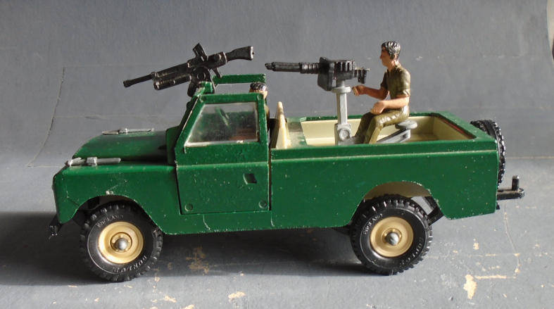 BRITAINS 1/32 SCALE - LWB MILITARY LAND ROVER