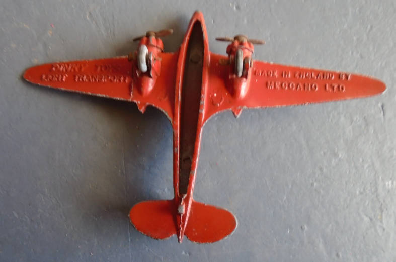DINKY - LIGHT TRANSPORT PLANE