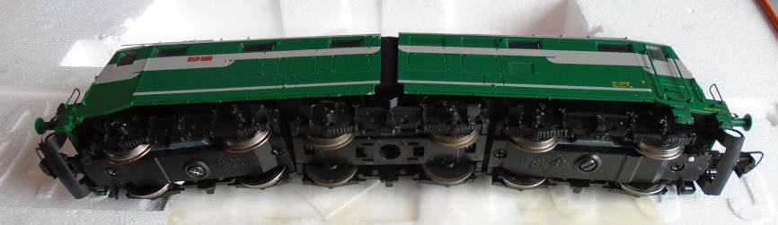ROCO HO SCALE - FS E.646 a E.645 ARTICULATED ELECTRIC LOCO IN TIN CASE, LIMITED EDITION