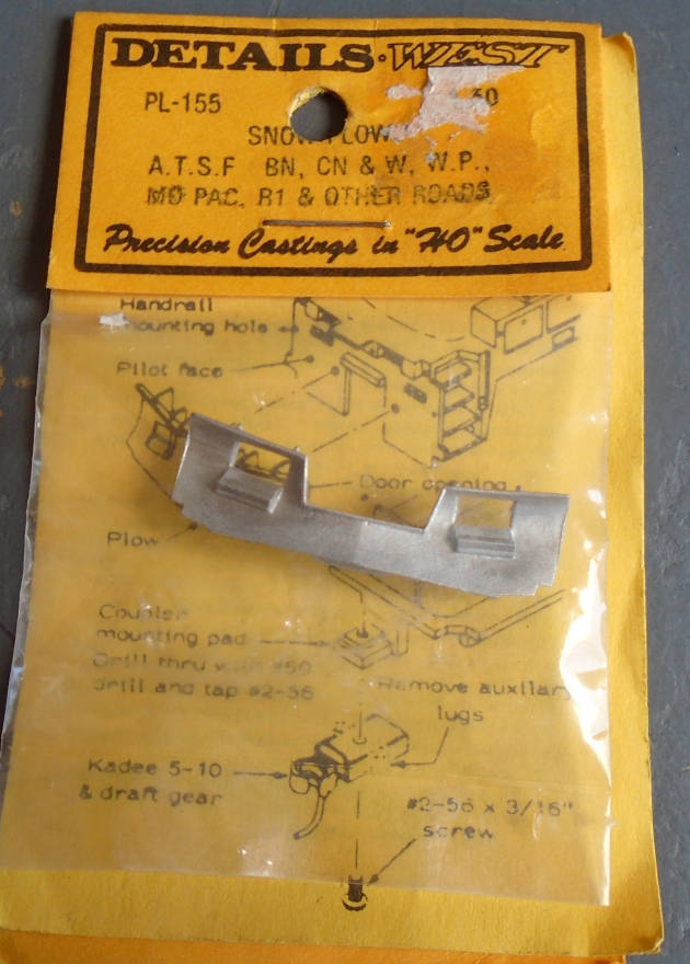 DETAILS WEST HO SCALE - PL-155 SNOW PLOUGH, ATSF, BN, CF, & OTHERS, IN PKT