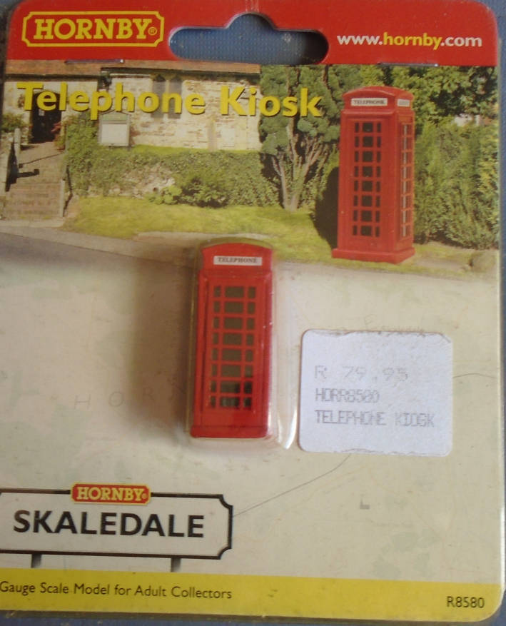 HORNBY OO SCALE - TELEPHONE KIOSK, CARDED