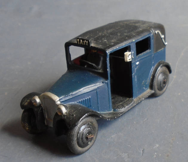 DINKY - 1936/1945 AUSTIN TAXI