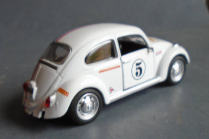 SOLIDO 1/43 SCALE - VOLKSWAGEN BEETLE