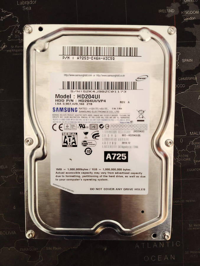2TB SAMSUNG HDD *LIKE NEW*