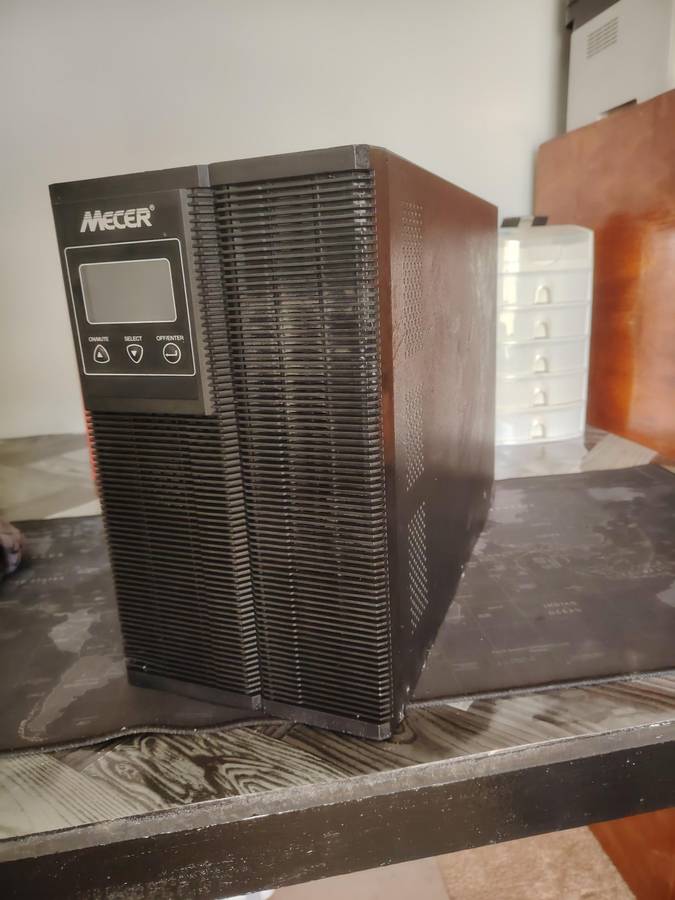 Mecer 3000VA UPS