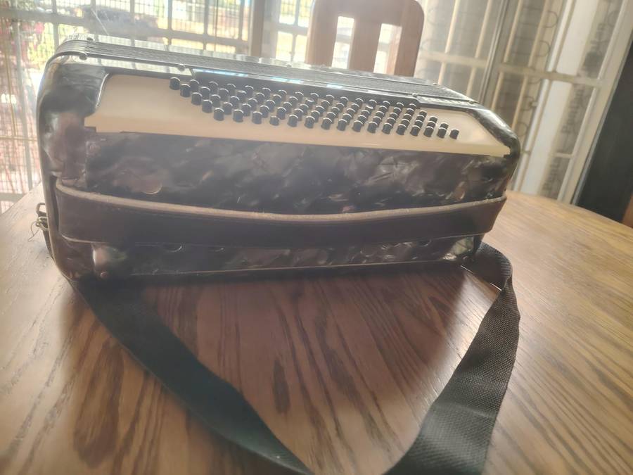 Palermo Accordion * STUNNING *