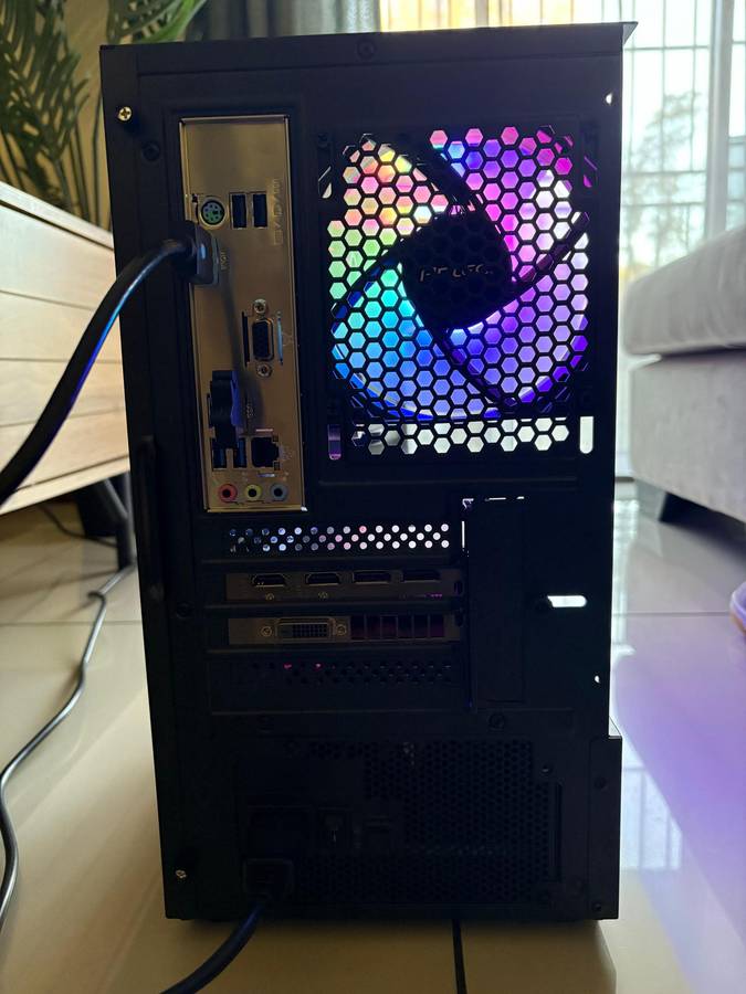 Gaming PC (Ryzen 5 + RX 580 8GB + 16GB DDR4)