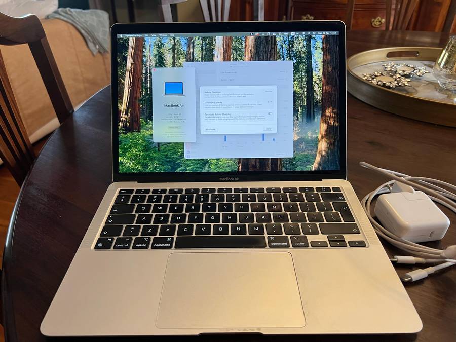 MacBook Air 13" M1 8GB RAM 256GB HD