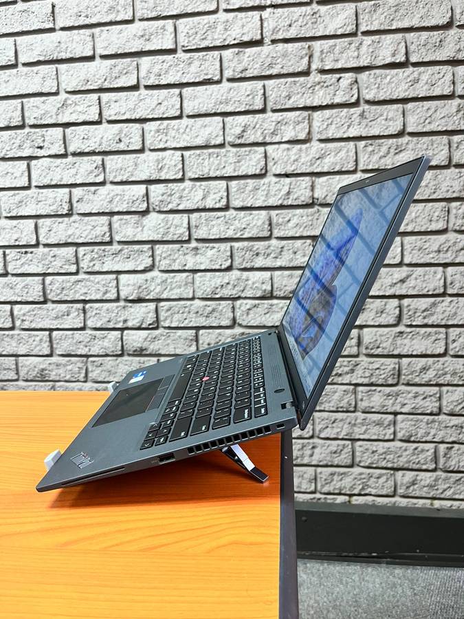 Lenovo ThinkPad T14s Gen 3 Core i5 12th Gen