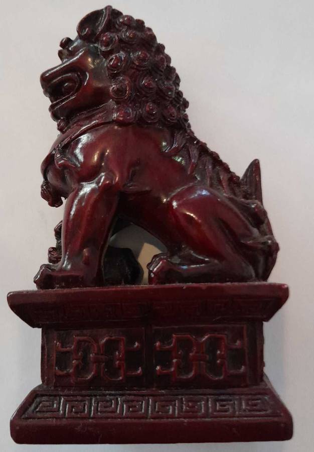 Chinese Foo dog figurine