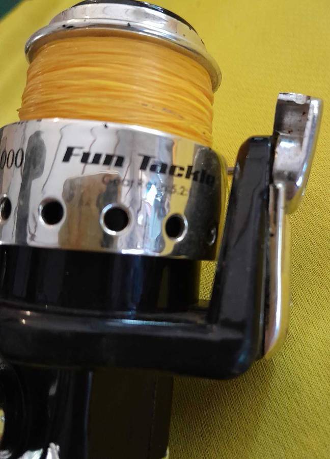 Fun Tackle FD3000 fishing reel