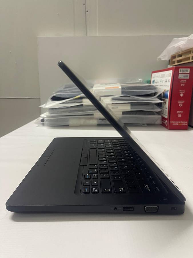 Dell Latitude 5480 Intel i5, 7th Gen Laptop with 16GB Ram