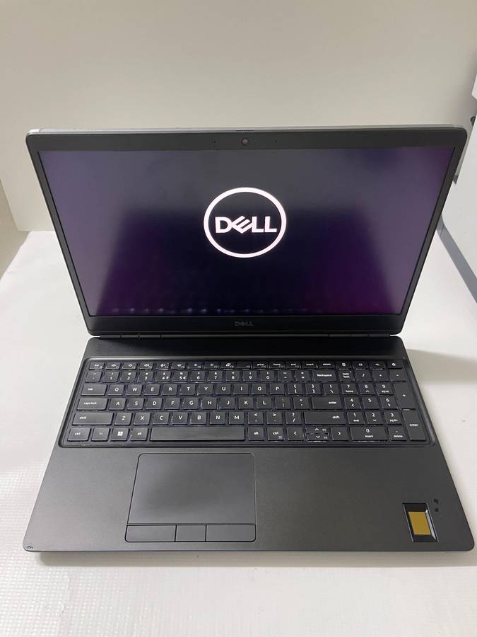 Dell Precision 15 7560 i7 11850H / 32GB/ 1TB SSD / 15.6 FHD Display / 4GB NVIDIA Dedicated Graphics