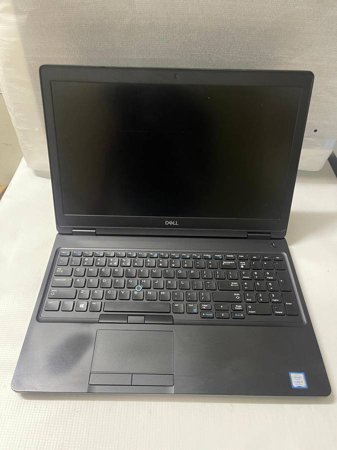 Dell Latitude 5590 - 15.6" FHD - Intel Core i5 8250U 8th Gen Quad Core - 16GB RAM - 256GB NVMe SSD