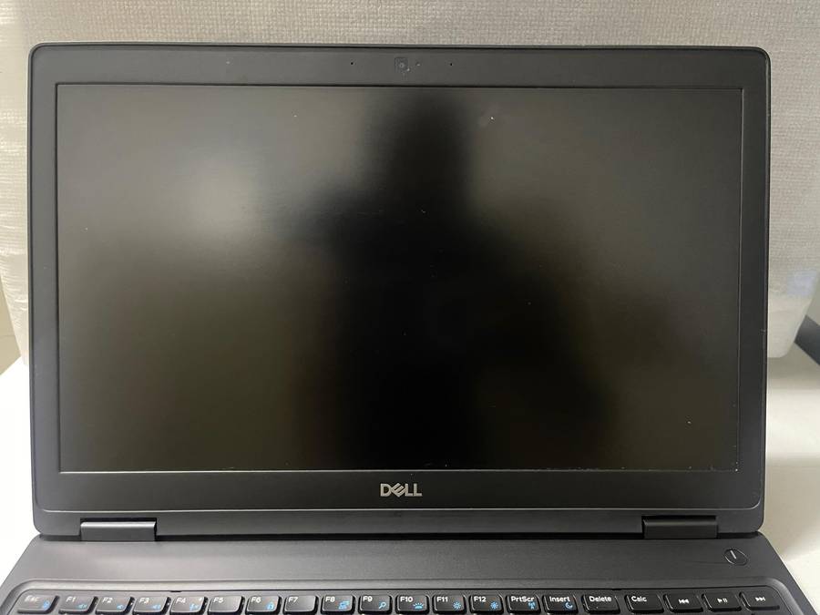 Dell Latitude 5590 - 15.6" FHD - Intel Core i5 8250U 8th Gen Quad Core - 16GB RAM - 256GB NVMe SSD