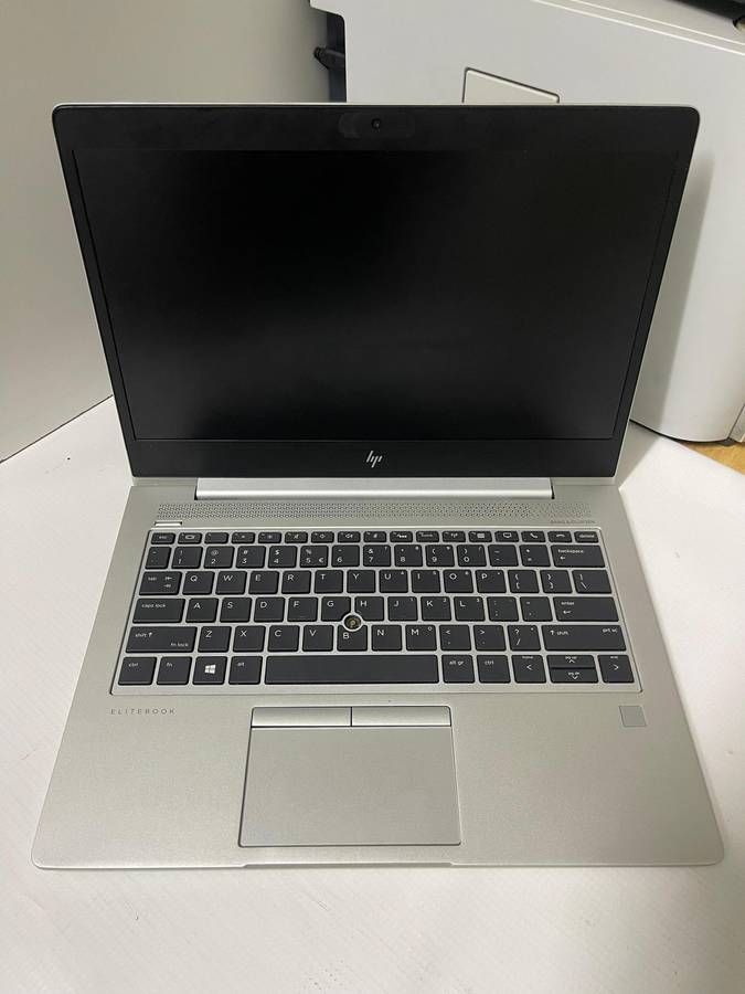 HP EliteBook 735 G5  Ryzen 7 PRO 2700U / 13.3 FHD / AMD Radeon Vega Graphics / 8GB RAM / 256GB SSD