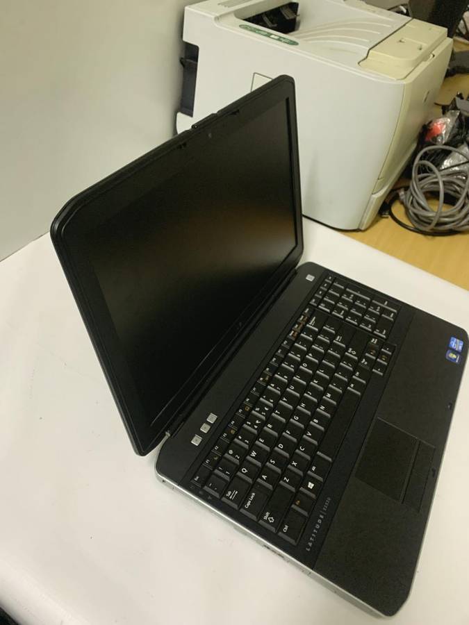 Dell Latitude E5530 | Intel Core i5 3340M @ 2.60GHz | 4GB DDR3 RAM | 256GB SSD | 15.6 LCD Display
